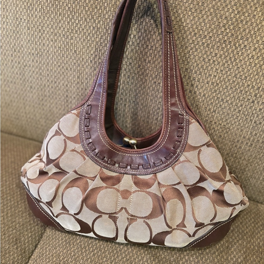 Coach vintage hobo bag